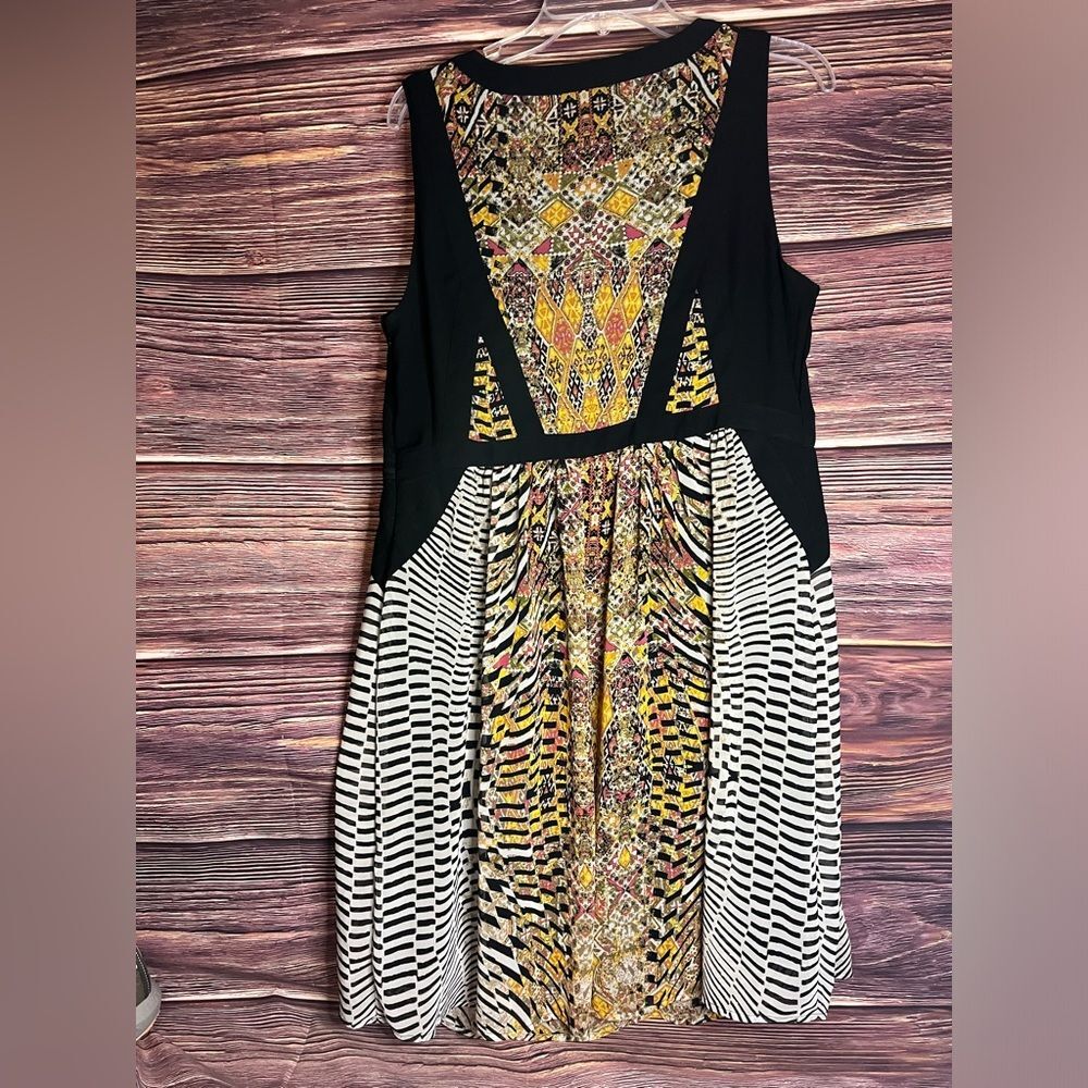 Lane Bryant Muli-Colored Dress. Size 14 - Picture 5 of 7
